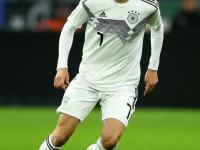 LOL电竞网站 -赛地聚焦——德甲窗口期热度飙升；皇家马德里强势反弹；更衣室稳定；身体对抗强度拉满的简单介绍