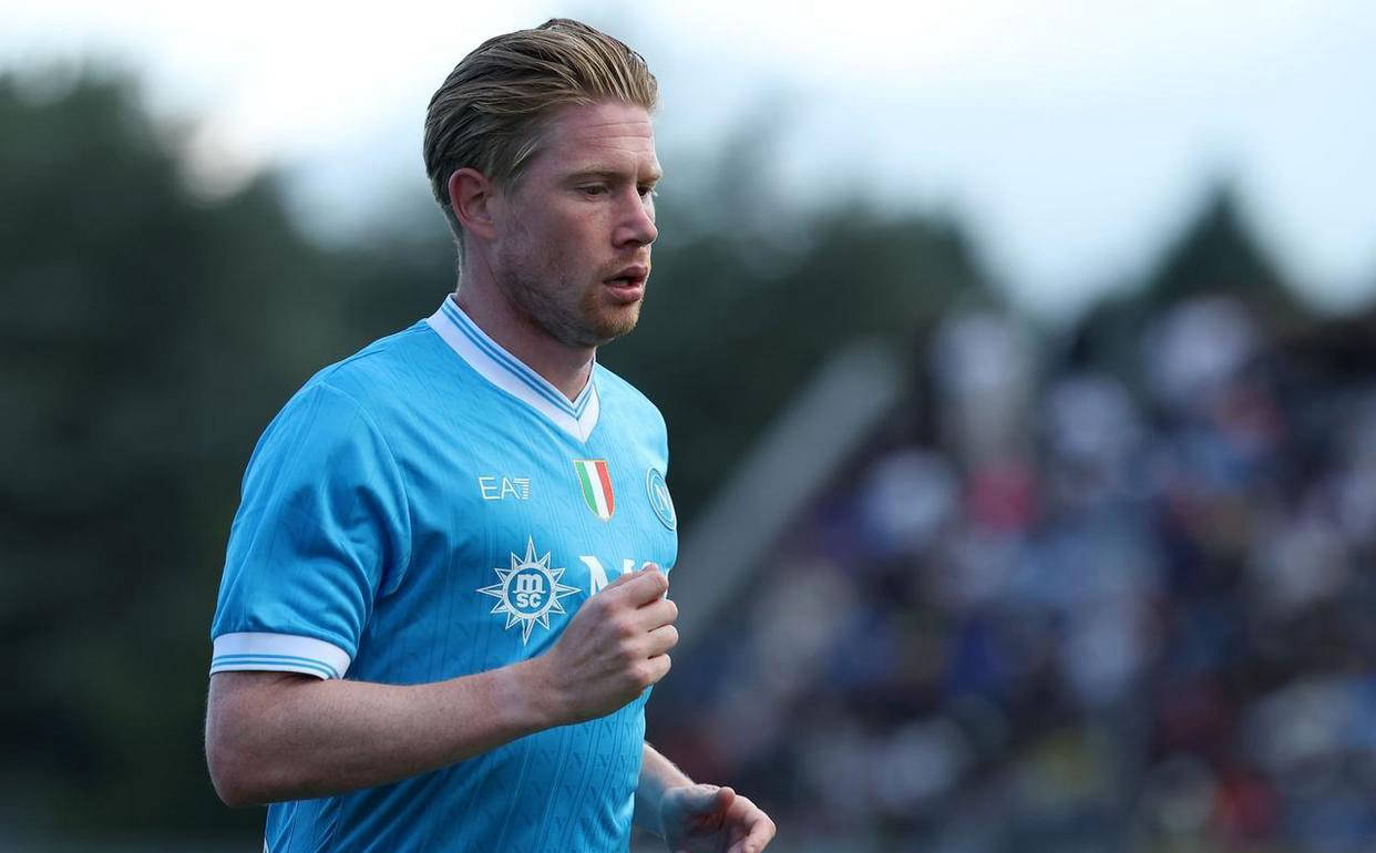 那不勒斯训练开放日；清晨扳平良机引欢呼；意甲在即；赛程密集仍需轮换(那不勒斯官网)