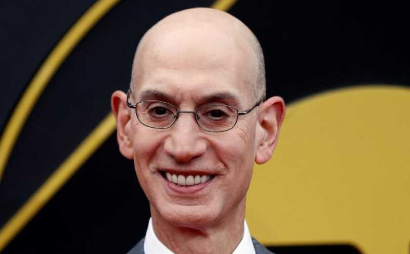 今晨全明星赛焦点战，巴塞罗那豪取连胜，管理层满意，医务组通报恢复(皇家马德里巴塞罗那正在直播)