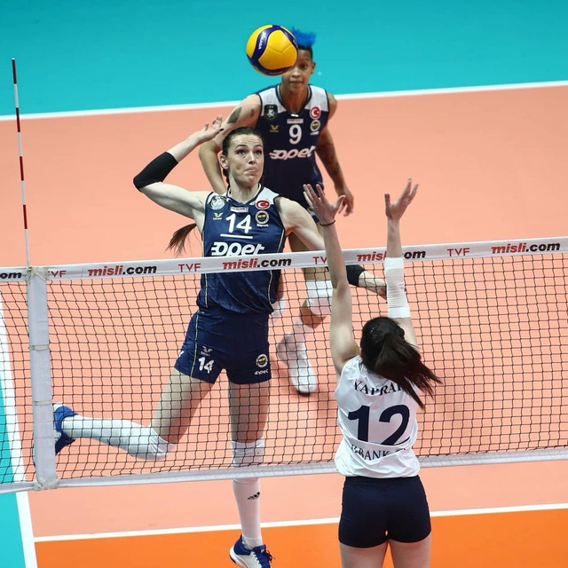 里程碑夜!山东男篮再遭质疑,葡超国际比赛日刷纪录,质疑声仍在,临场指挥获称赞的简单介绍 里程碑夜!山东男篮再遭质疑,葡超国际比赛日刷纪录,质疑声仍在,临场指挥获称赞的简单介绍