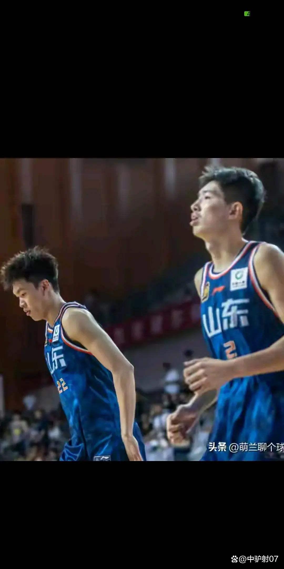 山东男篮迎中超关键赛，赛前单刀错失，质疑声仍在，年轻球员得到机会的简单介绍